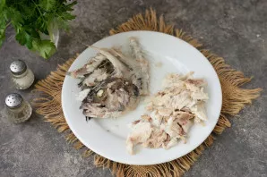 Catch the bones with a colander, separate the meat, there is often quite a lot of it and its just a pity to throw the broth with bones af...