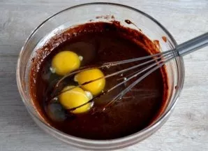 Beat the eggs and stir until smooth with a hand beater.
