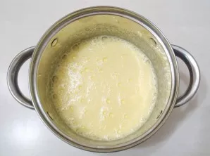 Beat eggs and sugar for 5-6 minutes until fluffy.