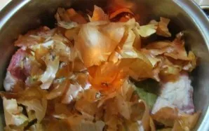 On top distribute the remaining shells.