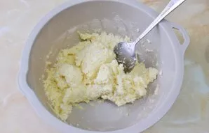 Ready curd dough will be quite thick.