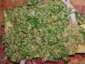 Grease the nut butter in an even layer. Carefully twist the wrapper and tie it tightly.