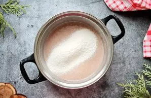 Mix flour with soda and sift into the mixture. Stir gently until the dough is homogeneous and without lumps.