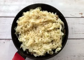 Finely chop the cabbage and fry separately. Add fried cabbage to vegetables.