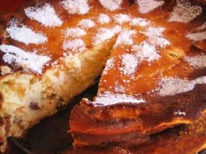 After removing the casserole from the oven, let it cool slightly. Can be decorated with powdered sugar or coconut flakes. Enjoy your meal!