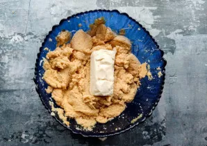 Add butter to the pate and mix well.