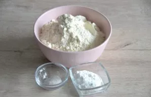 Mix flour, salt and baking powder.