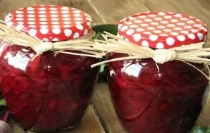 Lay out in sterilized jars, roll up. Turn upside down, cover until completely cooled. Delicious!