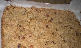 Bake in a preheated oven for 20 minutes until golden brown.