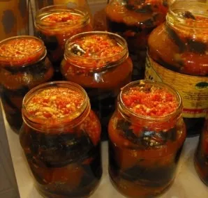 Seal in sterile jars for the winter. Delicious!