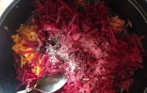 And put in a pan with fried onions and carrots. Pour in the vinegar, add sugar, pepper and a little salt. Stir, you can add a third of a ...