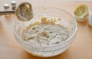 Using a blender, crush everything to a homogeneous mass and pate consistency. Then taste it and adjust the taste.