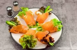 Prepare all the rolls in this way.