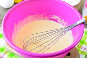 Shake with a whisk or mixer until light in color, for 2-3 minutes.
