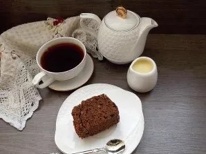 Allow to cool completely, remove from the mold and serve.