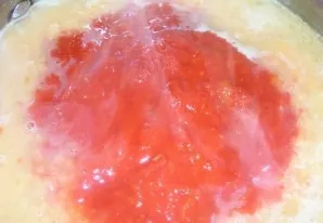 Wash the tomatoes, peel and chop with a blender. Put them together with other vegetables in a saucepan. Boil for 5-7 minutes. At the end ...