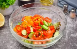 Also wash and dry the peppers, cut into small pieces and put in salads.