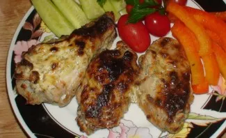 Ready wings acquire a beautiful dark brown shade. Delicious!