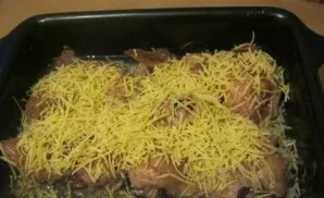 And again put in the oven for 10-15 minutes. Let the cheese melt and bake to the desired condition - you can leave only dissolved, you ca...