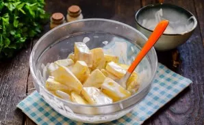 Mix everything and fry the potatoes for another 10 minutes at high power.