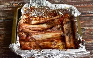 Send the ribs to an oven preheated to 190 degrees for 60 minutes.