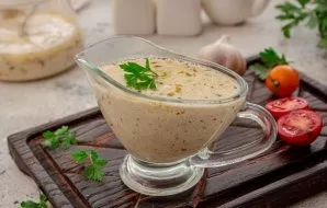 Pour the finished sauce into a suitable container or immediately serve with what you like. Delicious!