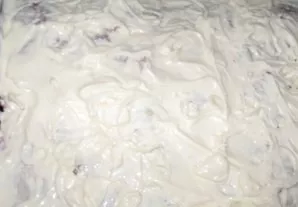 Now pour mayonnaise.