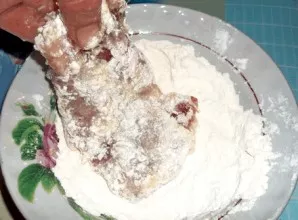 The final stage will be re-wrapping in flour. If desired, you can first use flour, and then breadcrumbs.