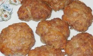 Fry the meatballs for 5-7 minutes on each side until cooked over medium heat in a small amount of vegetable oil. I recommend serving hot ...