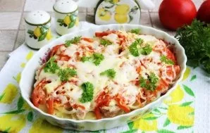 French chicken with potatoes is ready.