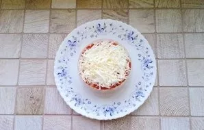 Grease all layers with mayonnaise. The egg layer can be slightly salted. Pepper is also added to taste. The last layer of the salad is gr...