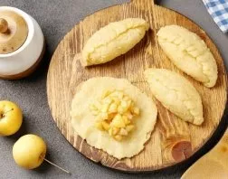 Knead each piece with your hands into the cake and put the filling in the center. Connect the edges in any convenient way. In general, ca...