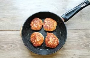 Pour vegetable oil into the pan and heat it over medium heat. Place one spoonful of batter and fry the patties on both sides until golden...