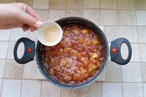 After the specified time, return the pot on the stove again and boil the jam for another 20 minutes. Dissolve pectin in several tablespoo...