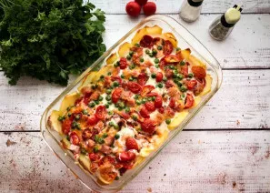 Potato quiche with ham and cheese is ready. Delicious!