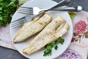 Serve the finished dish to the table. Delicious!