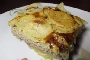 We determine the preparation of the dish by potatoes and a beautiful golden brown crust.