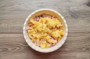 Cut the boiled potatoes into cubes, and also put them in salads. Mix everything, put in a salad bowl or in plates in portions, pour mayon...