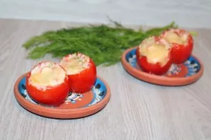 Serve on a common plate or in portions.