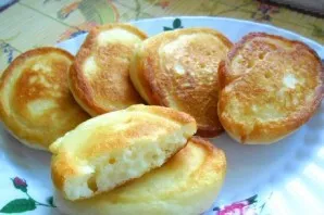 Transfer the pancakes to a plate and serve immediately. Enjoy your meal!