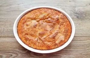 Place the cake pan in a hot oven and bake the cake at 180 degrees for 40 minutes until browned. Remove the cake pan from the oven and let...