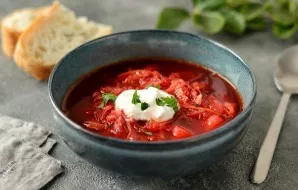 Borscht with Savoy cabbage ready, enjoy the food!