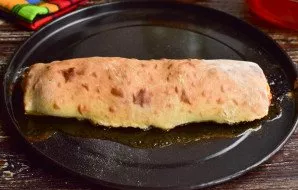 Send the strudel to the oven, heated to 190 degrees, for 25-35 minutes.