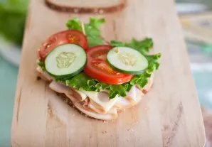 Then put the cucumbers.