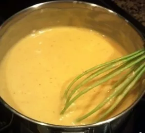 The cheese sauce is ready!