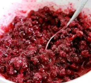 We gently mix the berries with sugar so that the juice does not stand out from them too much. Add starch to the mixture, mix - and the fi...