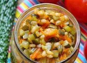 Put the boiling soup in sterilized jars and roll up. Roll up the jars until completely cooled.