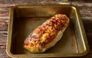 Place the roll in an oven preheated to 180 degrees for 40 minutes.