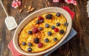 Remove the toasted casserole and allow to cool completely. Decorate as desired.