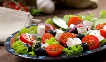 Greek salad with mozzarella